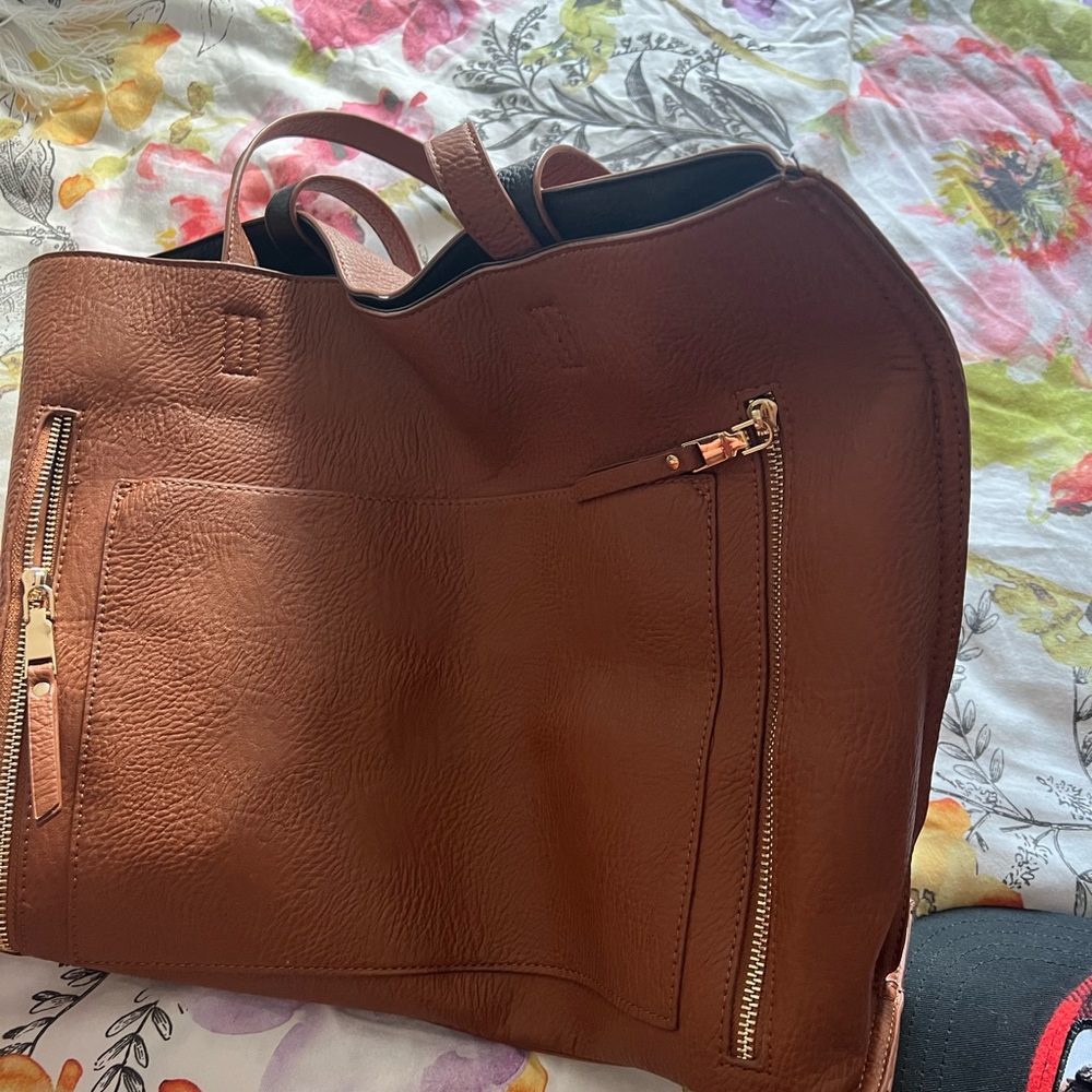 Tan brown and gold large tote like new
